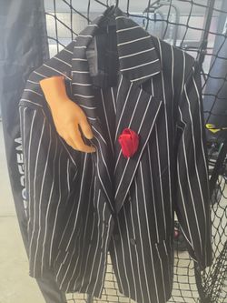 Gomez costume