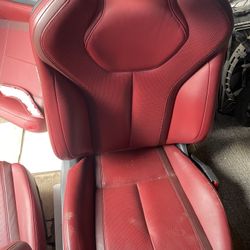 Q60 Redsport Seats