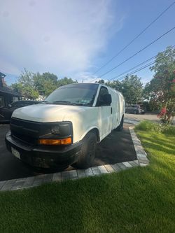 2009 chervolet express 2500
