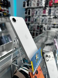 iPhone 16e