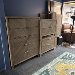 Queen 4pc Bedroom Set