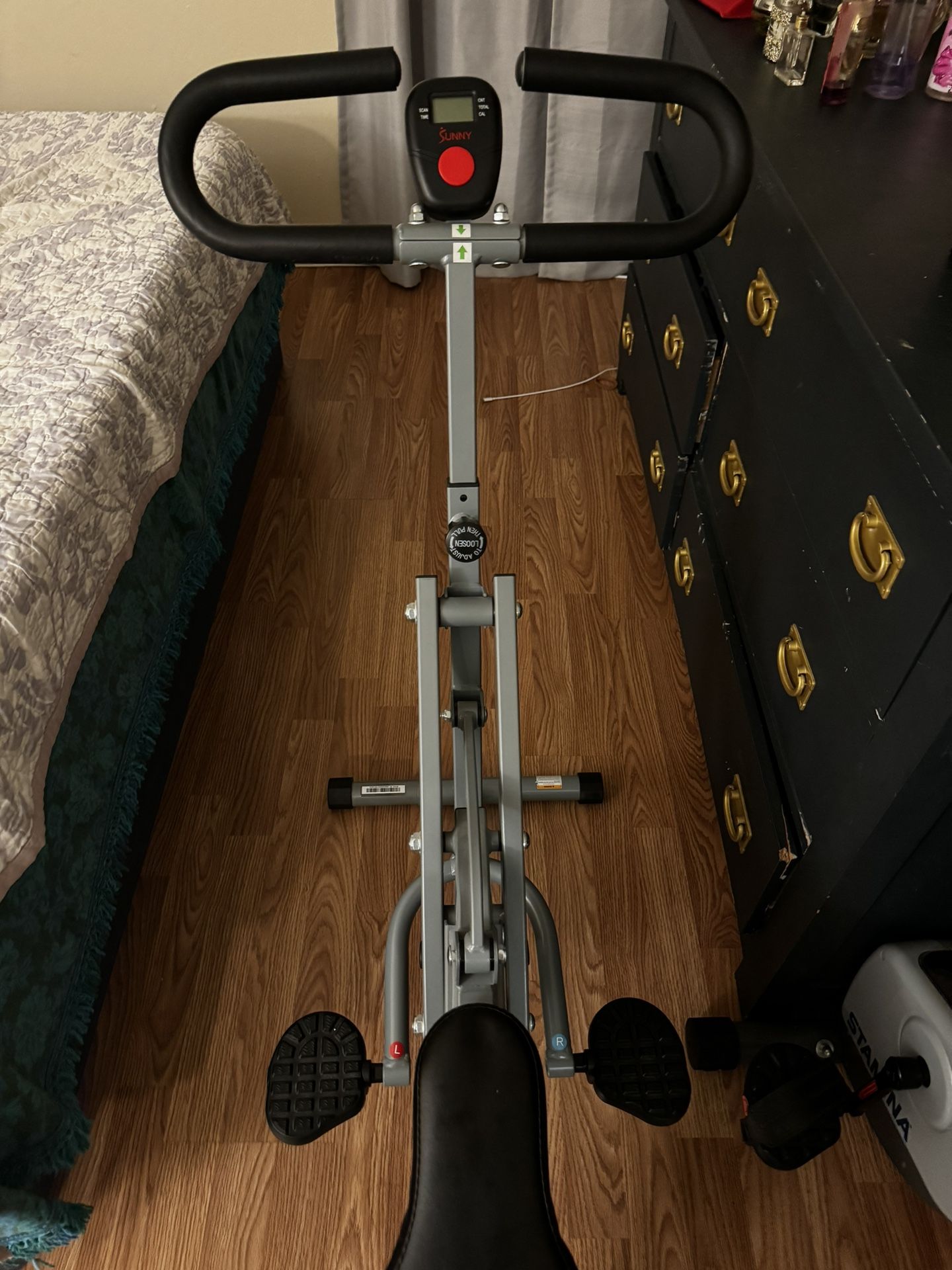 Squat Exercise Machine 