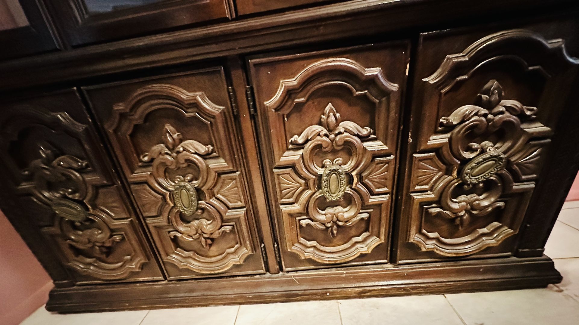 China cabinet