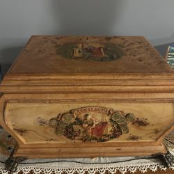 Beautiful Romeo & Juliet Humidor