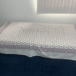 Twin Size Foldable Bed with Mattress. 