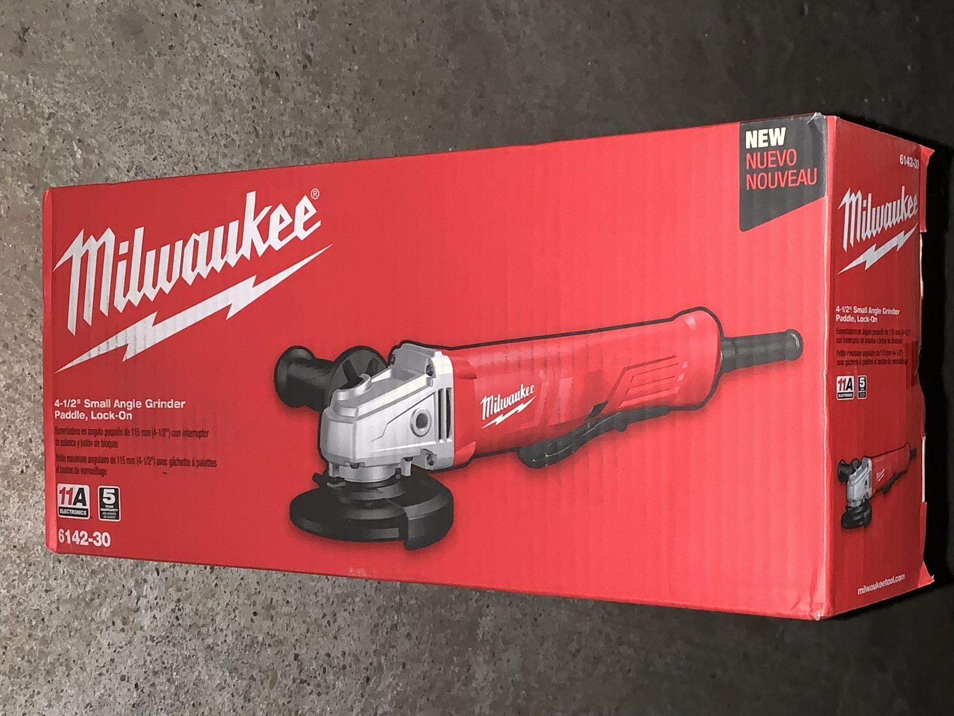 Milwaukee Angle Grinder (BRAND NEW)