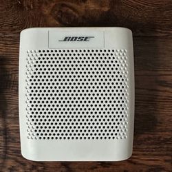 Bose SoundLink Color -white - Model #415859 with Charging Cord