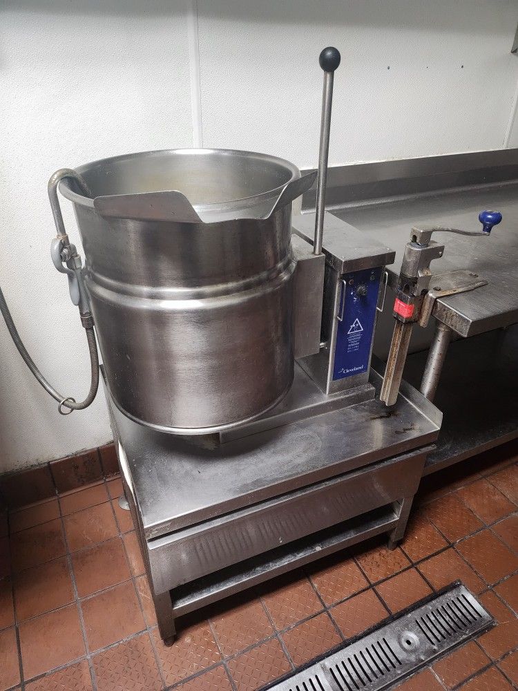 Commercial Restaurant Electic Tilt Skillet Tilting Kettle by Cleveland