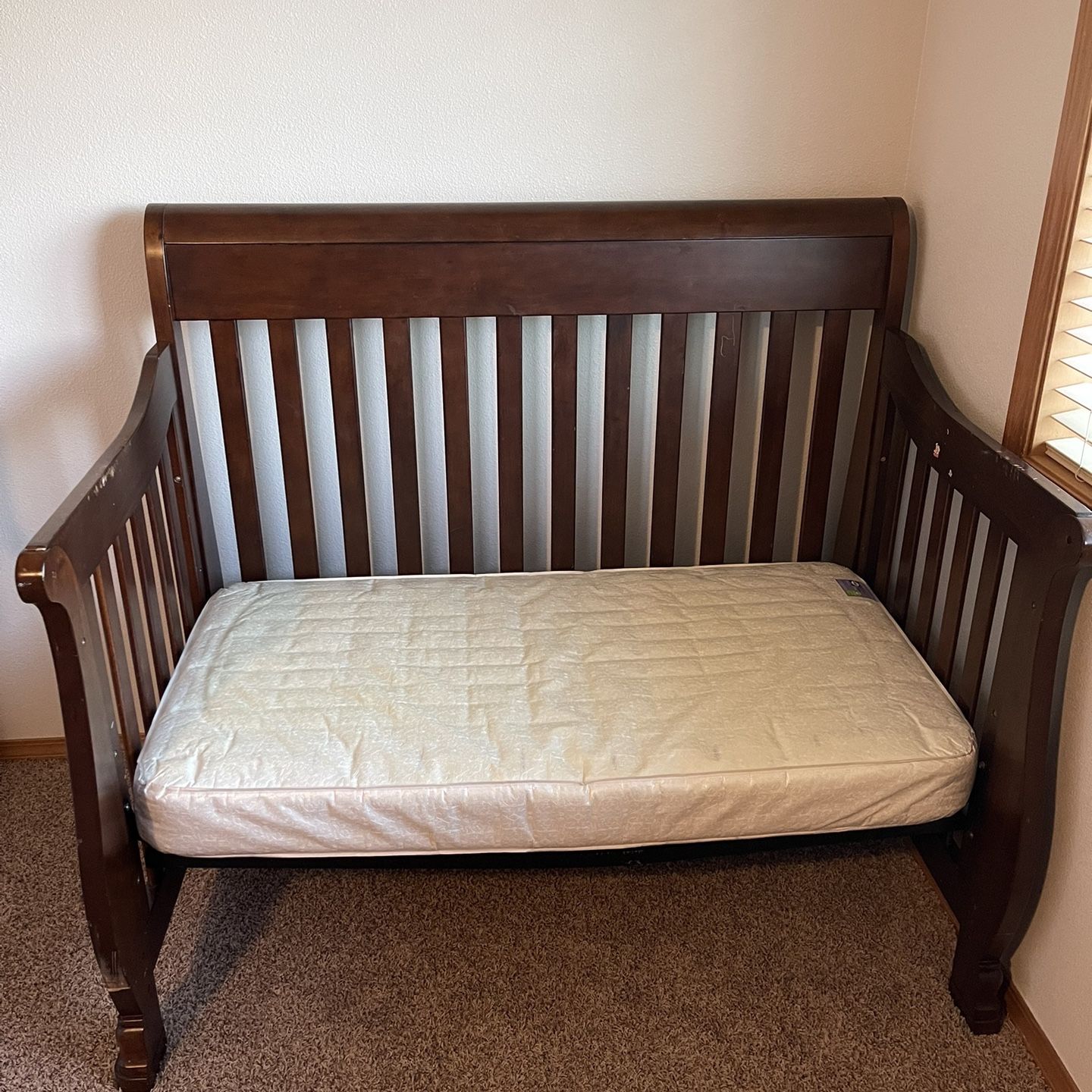 Convertible Crib for Sale in Vancouver WA OfferUp