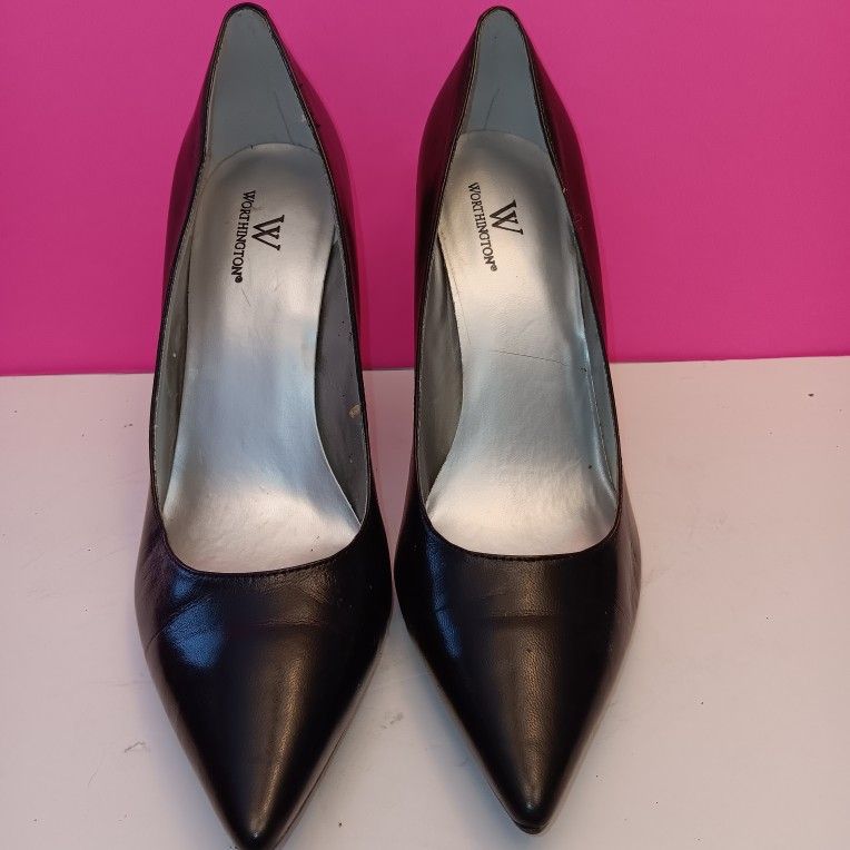 Black HI Heels Size 91/2 M