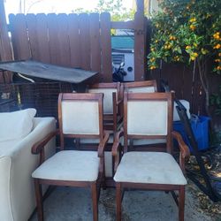 Free Furniture 