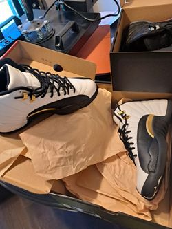 Jordan 12s Size 9 In 1/2