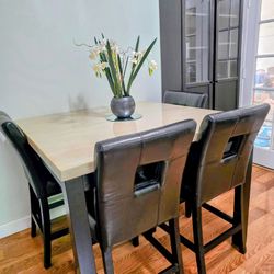 Dinning Table