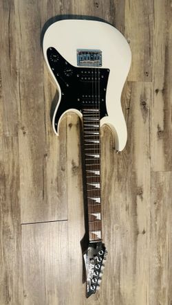 Ibanez GIO miKro Electric Guitar White | Great Beginner Guitar