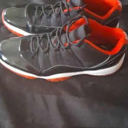 Nike Air Jordan 11 XI Retro Low BG Bred  Size 7Y 528896 012 Wmns 8.5