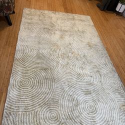 Rug
