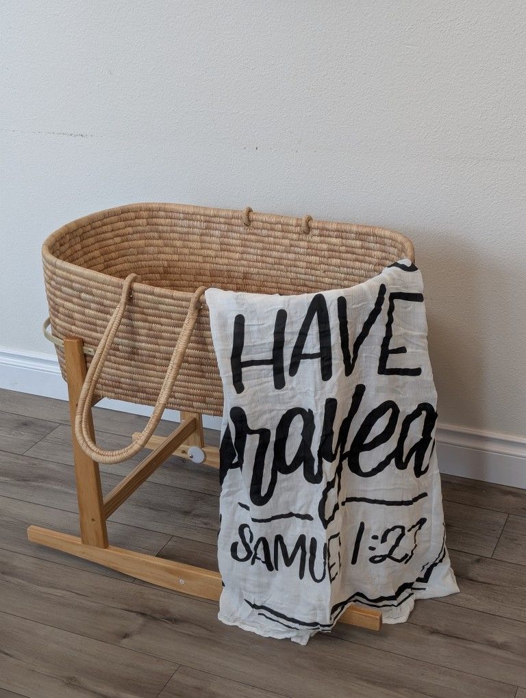 Design Dua Moses Basket Bassinet 