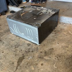 Washer Or Dryer Pedestal