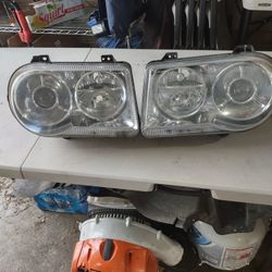 Chrysler 300C Headlights HIDS