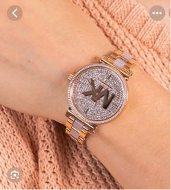 Pretty item! New