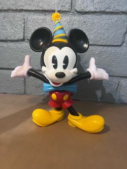Mickey Mouse Disney Parks Collectors Cup 90th Birthday with Straw
