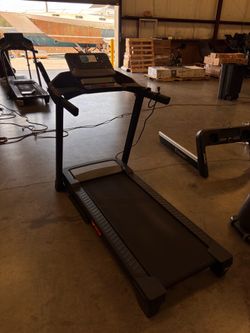 Proform Trainer 8.7 Treadmill incline for running and exercise