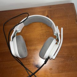 Astro A10 Gen2 Headset. White.