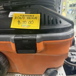 RIDGID Vacuum  ( CLEARANCE)