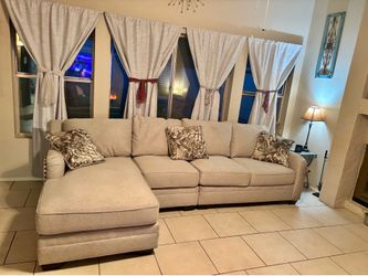 Couch - 3 piece sectional (make offer)