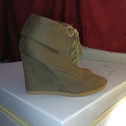 Woman's Wedges
