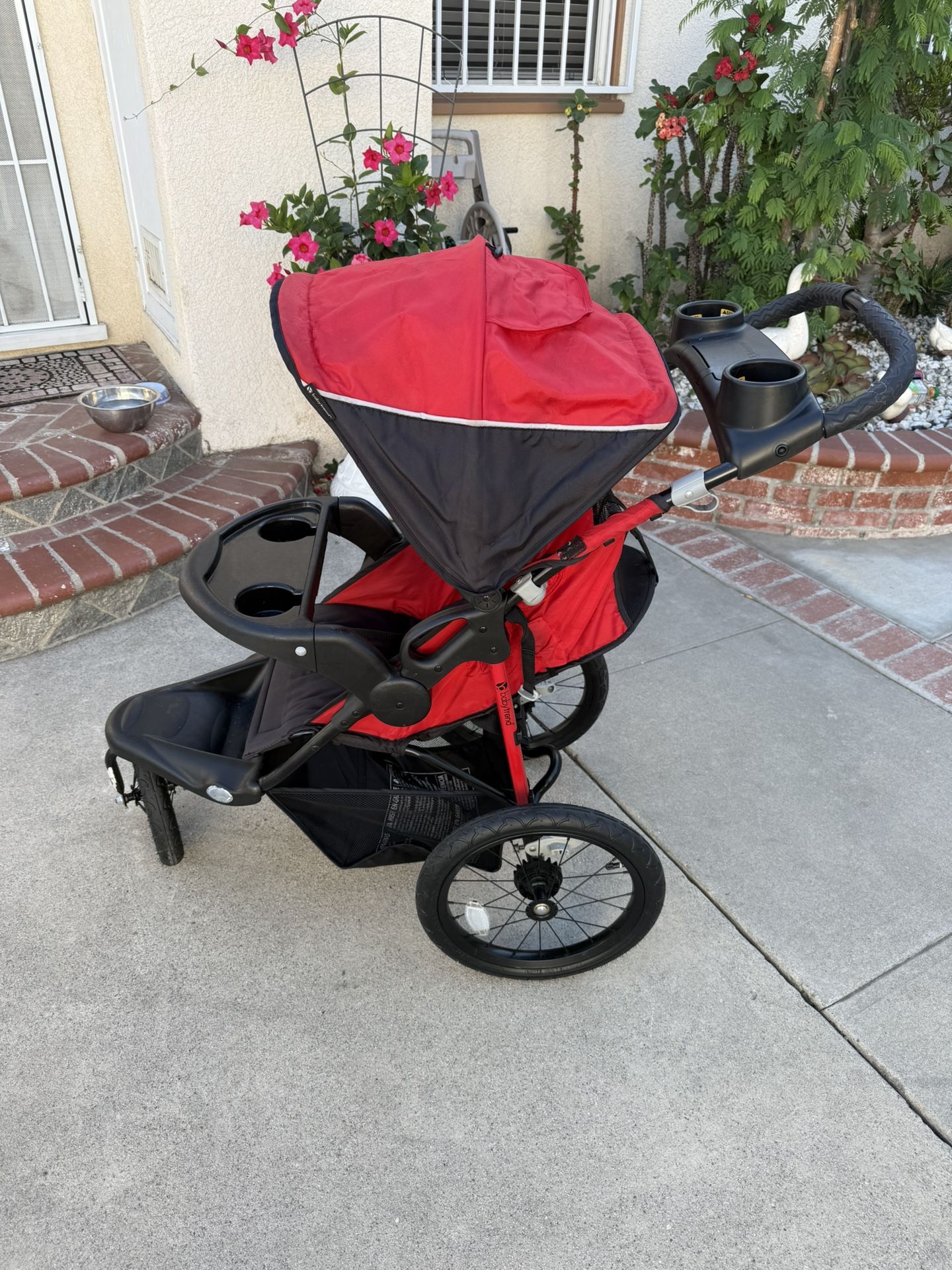 Stroller for children Semi New Baby Trend Expedition