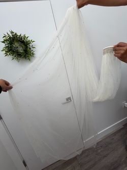 120” ivory cathedral veil - used
