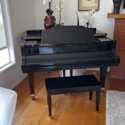 Wurlitzer Baby Grand Piano Black lacquer