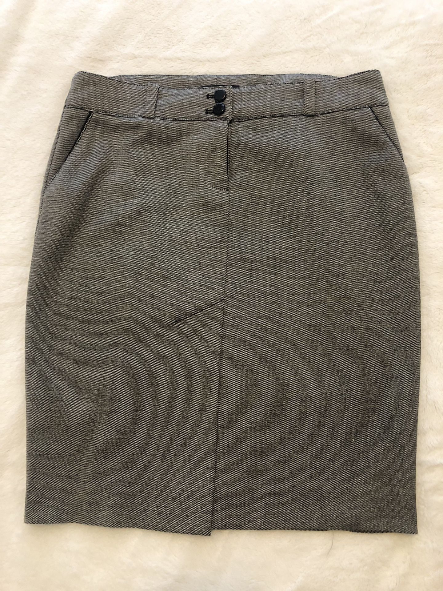 MOVING - Ultra Sexy Bebe Pencil Skirt & Much More!