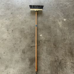 Heavy Duty Broom 