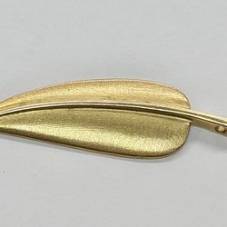 Tiffany & Co. Vintage Leaf Motif 18k gold  pendent