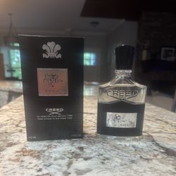 Creed Aventus Eau de Parfum fragrance. 