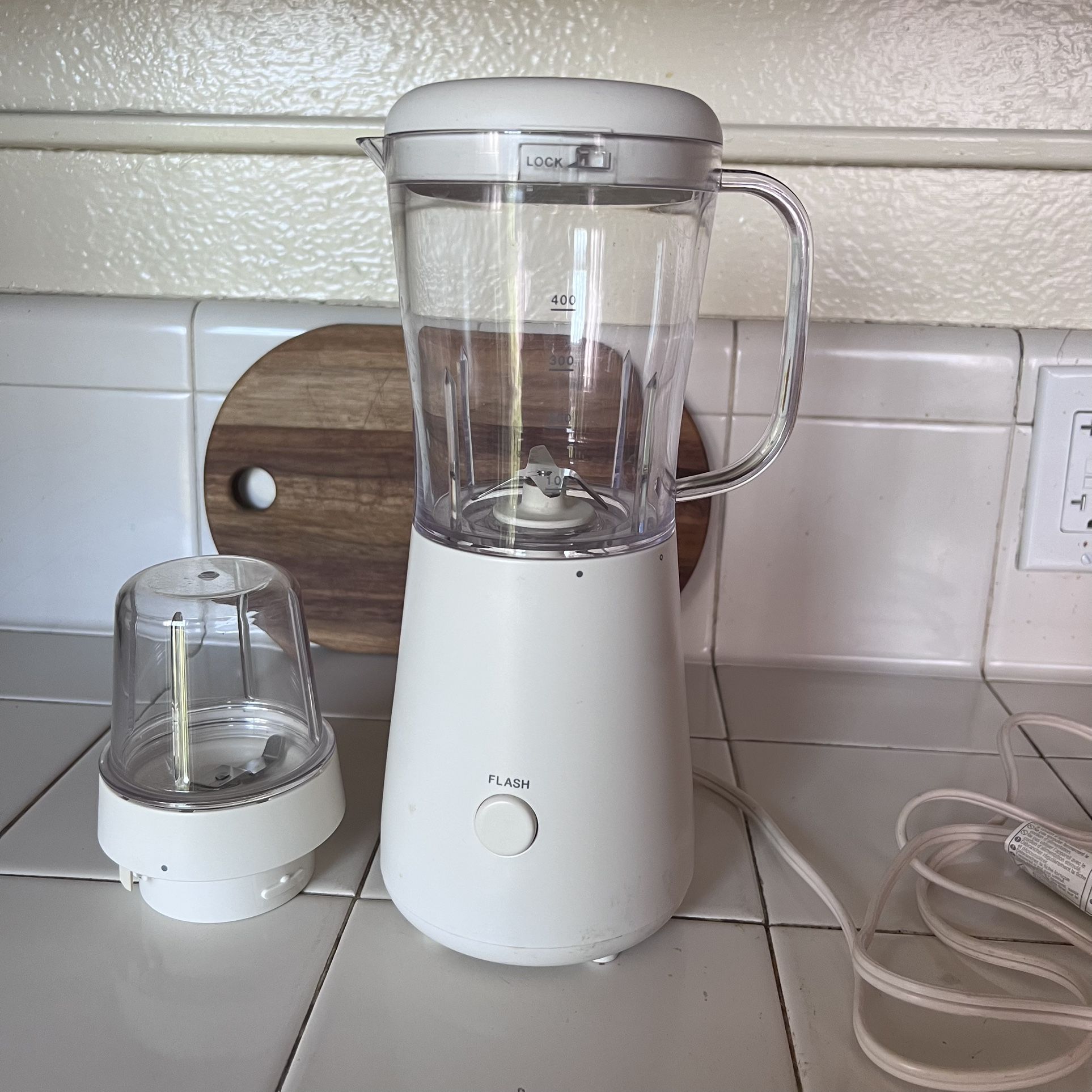 Muji Juicer Mixer With Mill