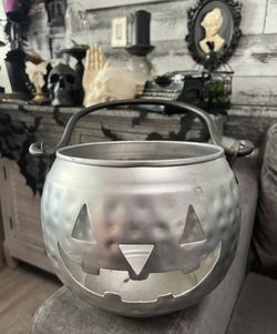 Metal pumpkin With Handle