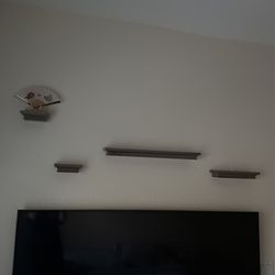 Set Of 4 Wall Shelves 