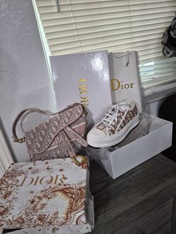 Cartera y tenis