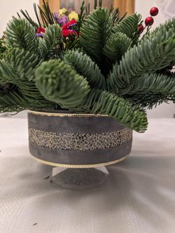 Fresh Xmas Center Piece 