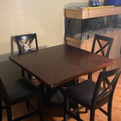 Convertible Dining Table With 4 Matching Chairs