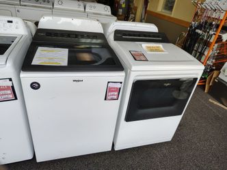 Whirlpool Washer and Dryer Set