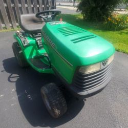 John Deere Riding Mower