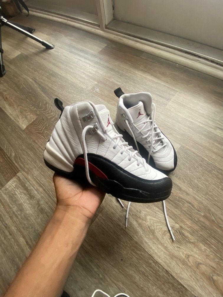 Jordan 12 Taxi Flip (Size 5)