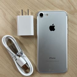 iPhone 7 Unlocked  32 GB
