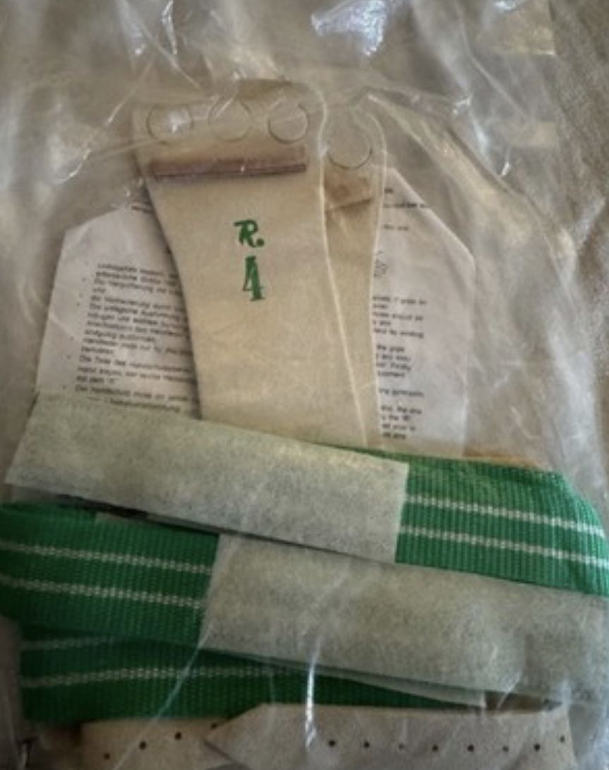 ReichelSport Hambuchen Hook & Loop/Buckle Grips - High Bar SIZE 4 NEW