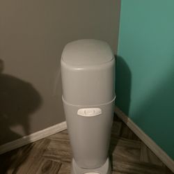 Diaper Trash Can 