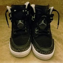 Jordans Size 5y